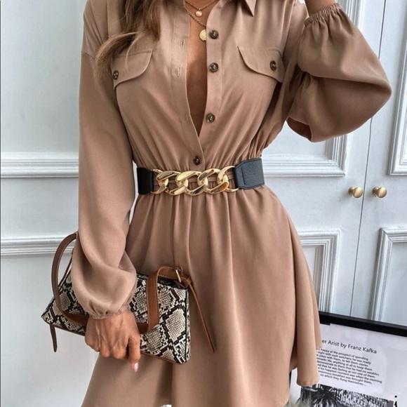 Shein loose dress. Does not come with belt - Picture 1 of 1